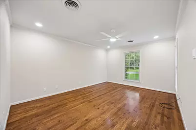 5615 Burlinghall Drive, Houston, TX 77035 - Photo 11