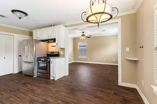 704 Jewett St, Houston, TX 77009 - Photo 15
