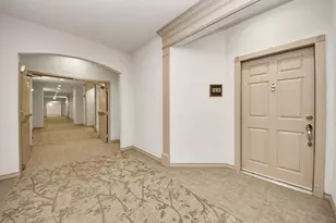 2400 McCue Rd, Houston, TX 77056 - Photo 7