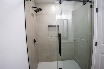 5446 Loch Lomond Drive, Houston, TX 77096 - Photo 15