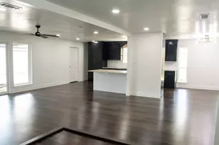 5446 Loch Lomond Dr, Houston, TX 77096 - Photo 3