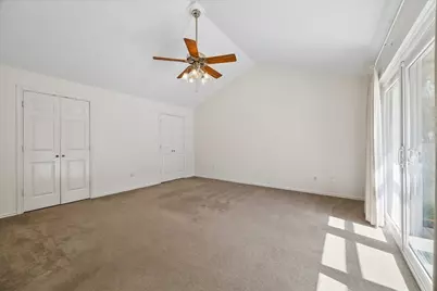 711 Flower Field Court, Pearland, TX 77584 - Photo 9