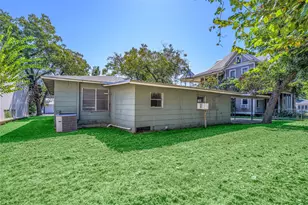 242 W Fannin, La Grange, TX 78945 - Photo 5