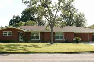 1201 Carey Dr, Sweeny, TX 77480 - Photo 1