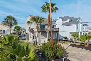 21812 Frio Dr, Galveston, TX 77554 - Photo 9