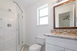 1 Ollerton Dr, Conroe, TX 77303 - Photo 17