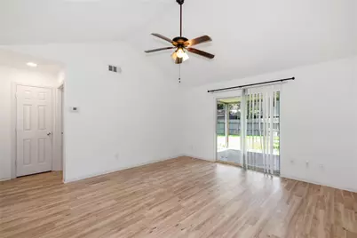 1 Ollerton Drive, Conroe, TX 77303 - Photo 13