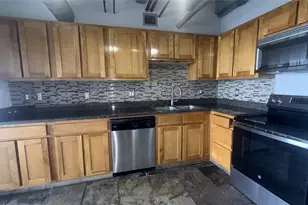 230 W Alabama St, Houston, TX 77006 - Photo 9