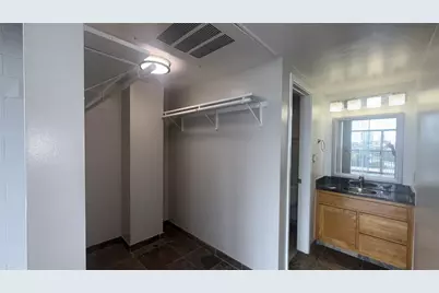 230 W Alabama Street #1002, Houston, TX 77006 - Photo 5