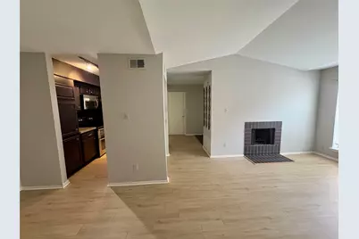 2025 Augusta Drive #214, Houston, TX 77057 - Photo 3