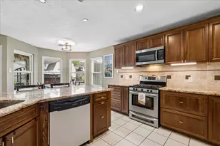 1910 Lori Ct, Seabrook, TX 77586 - Photo 7