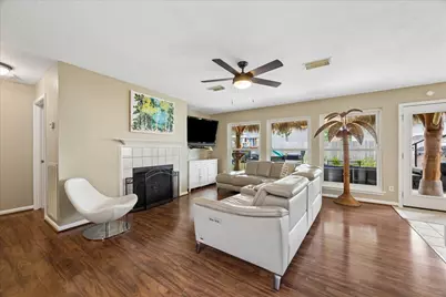 1910 Lori Court, Seabrook, TX 77586 - Photo 13