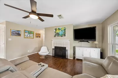 1910 Lori Court, Seabrook, TX 77586 - Photo 11