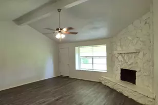 13942 Towne Way Dr, Sugar Land, TX 77498 - Photo 3