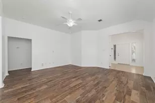 9338 Logans Run Ln, Houston, TX 77075 - Photo 7