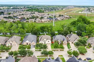 5923 Quiet Point Ln, Sugar Land, TX 77479 - Photo 49