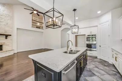 5923 Quiet Point Lane, Sugar Land, TX 77479 - Photo 9