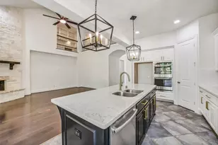5923 Quiet Point Ln, Sugar Land, TX 77479 - Photo 9