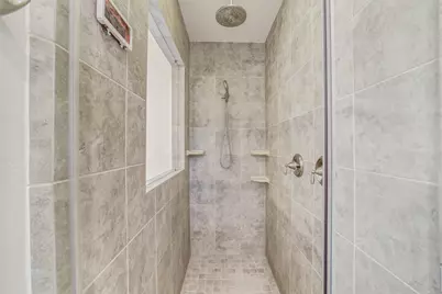 5923 Quiet Point Lane, Sugar Land, TX 77479 - Photo 21