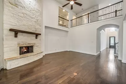 5923 Quiet Point Lane, Sugar Land, TX 77479 - Photo 5