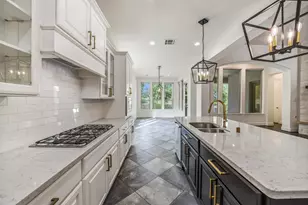 5923 Quiet Point Ln, Sugar Land, TX 77479 - Photo 11