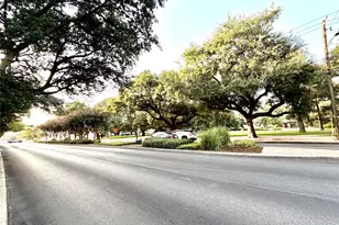 1708 Elgin St, Houston, TX 77004 - Photo 25