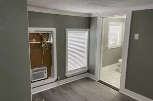 906 1/2 Panama St, Houston, TX 77009 - Photo 3