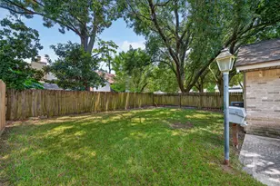 16606 Quiet Trail Dr, Humble, TX 77396 - Photo 39