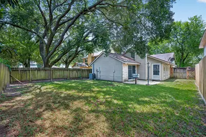 16606 Quiet Trail Drive, Humble, TX 77396 - Photo 37