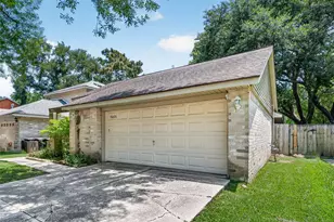 16606 Quiet Trail Dr, Humble, TX 77396 - Photo 3