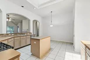 31235 Windcrest Park Ln, Spring, TX 77386 - Photo 11