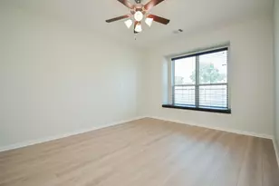 6403 Edinburgh Ct, Sugar Land, TX 77479 - Photo 13
