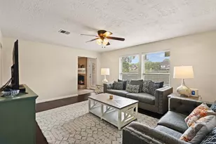 11711 Park Creek Dr, Houston, TX 77070 - Photo 15