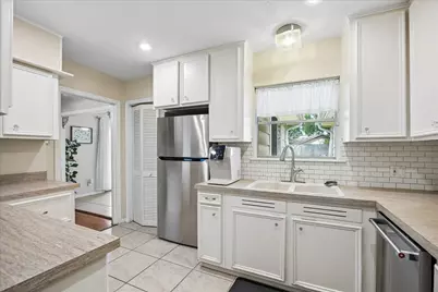 1550 Cheshire Lane, Houston, TX 77018 - Photo 7