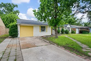 5718 Greencraig Dr, Houston, TX 77035 - Photo 3