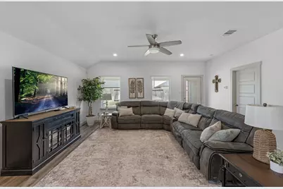 923 Kinder Sky Lane, Rosharon, TX 77583 - Photo 9