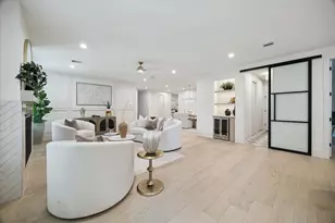 10422 Timberoak Dr, Houston, TX 77043 - Photo 19