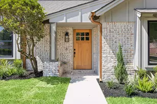 10422 Timberoak Dr, Houston, TX 77043 - Photo 3