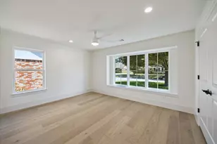 10422 Timberoak Dr, Houston, TX 77043 - Photo 35