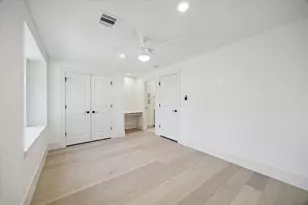 10422 Timberoak Dr, Houston, TX 77043 - Photo 33