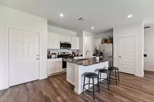 4821 Peanut Butter and Jelly Dr, Houston, TX 77048 - Photo 5