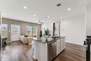 4821 Peanut Butter and Jelly Dr, Houston, TX 77048 - Photo 3