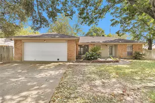 1706 Shawnee St, Navasota, TX 77868 - Photo 3