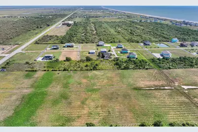 204 New Orleans, Crystal Beach, TX 77650 - Photo 11