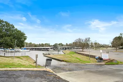 4949 Pleasure Lake Lane, Willis, TX 77318 - Photo 15