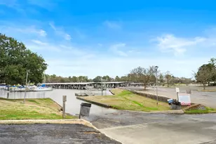 4949 Pleasure Lake Ln, Willis, TX 77318 - Photo 15