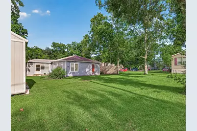 3514 Commerce Street, Damon, TX 77430 - Photo 35