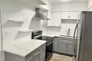2601 Bellefontaine St, Houston, TX 77025 - Photo 3