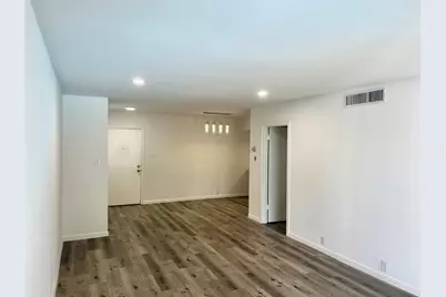 2601 Bellefontaine Street #A207, Houston, TX 77025 - Photo 9