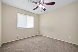 13606 Pecan Oak Dr, Houston, TX 77065 - Photo 15